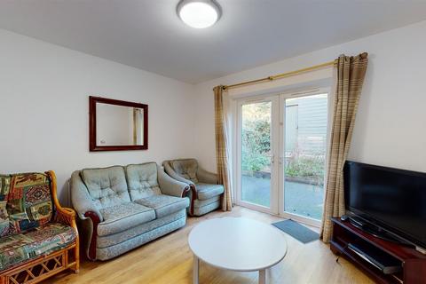 6 bedroom semi-detached house to rent, Downs Road, Canterbury, Kent, CT2