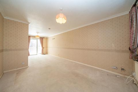 3 bedroom semi-detached house for sale, Hunting Gate, Hemel Hempstead, Hertfordshire, HP2 6NX