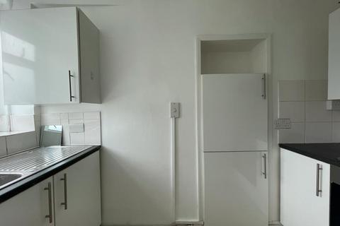 1 bedroom flat to rent, Highstone Mansions, Camden Road, London NW1