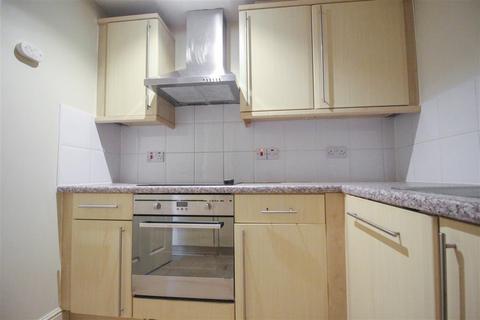 2 bedroom flat for sale, Orchard Court, Wey Hill, Haslemere