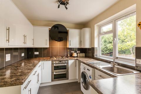 17 Chalkpit Wood, Oxted, RH8 0LT