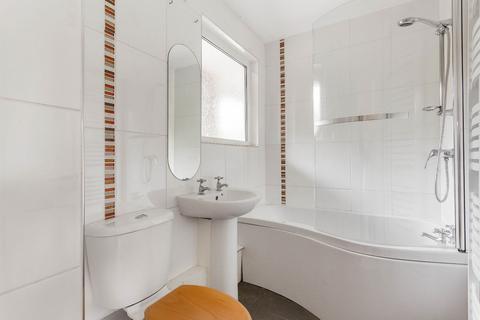 17 Chalkpit Wood, Oxted, RH8 0LT