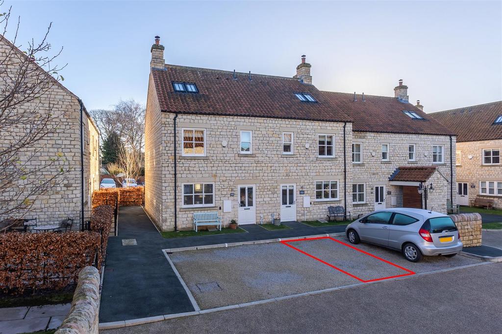 Pinfold Cottage External-1 Parking Space.jpg