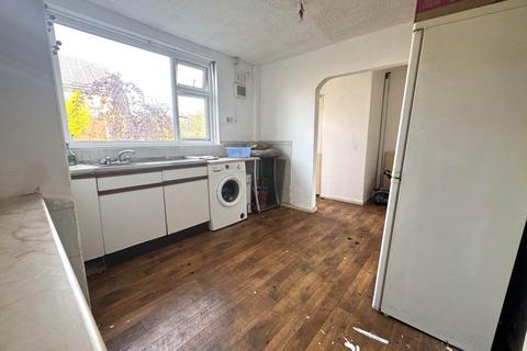 11 Hawthorne Grove, Chadderton, Oldham, OL9 0DH
