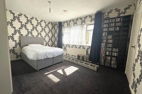 11 Hawthorne Grove, Chadderton, Oldham, OL9 0DH