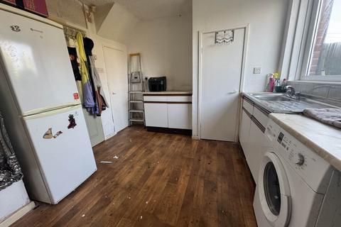 11 Hawthorne Grove, Chadderton, Oldham, OL9 0DH