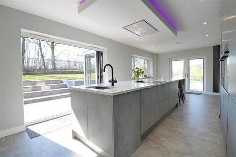 16 Congleton Road South, Church Lawton, Stoke-on-trent, ST7 3AP