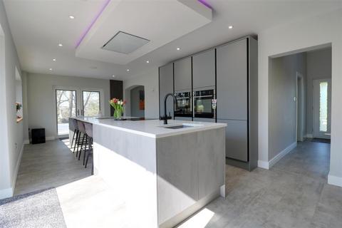16 Congleton Road South, Church Lawton, Stoke-on-trent, ST7 3AP