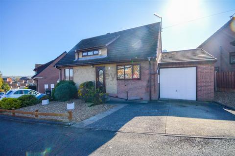 3 bedroom detached house for sale, Rowan Tree Road, Killamarsh, Sheffield, S21