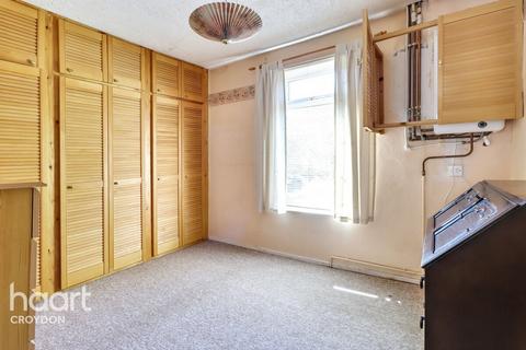 4 Cliffe Road, South Croydon, CR2 6PQ