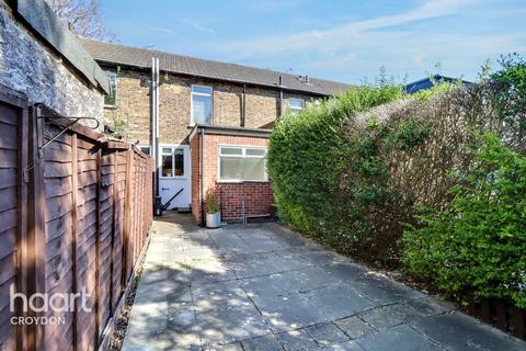 4 Cliffe Road, South Croydon, CR2 6PQ