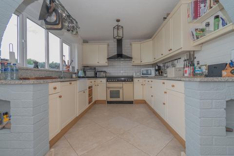 4 bedroom detached house for sale, Plumstone Road, Birchington, CT7