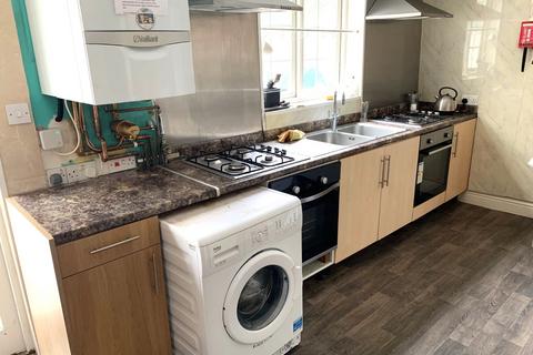 1 bedroom semi-detached house to rent, Church Street, Canterbury, Kent, CT1