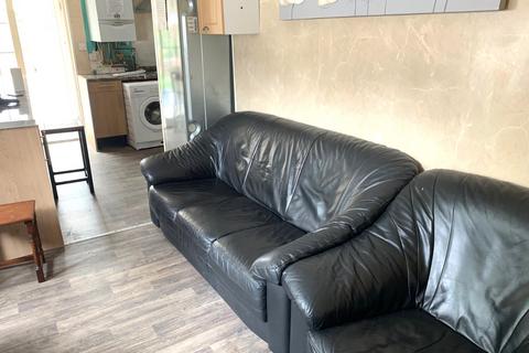 1 bedroom semi-detached house to rent, Church Street, Canterbury, Kent, CT1