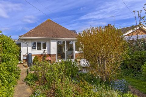 21 North Avenue, Goring By Sea, Worthing, BN12 4DA