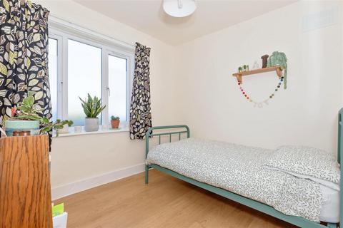 21 North Avenue, Goring By Sea, Worthing, BN12 4DA