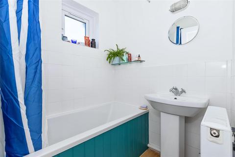 21 North Avenue, Goring By Sea, Worthing, BN12 4DA
