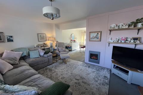 4 bedroom detached house for sale, Parc Cawdor, Ffairfach, Llandeilo, Carmarthenshire.