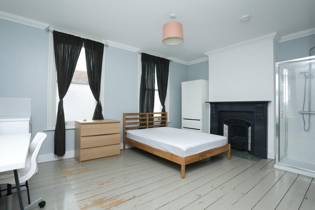 Room 4