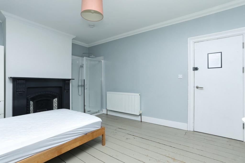 Room 4