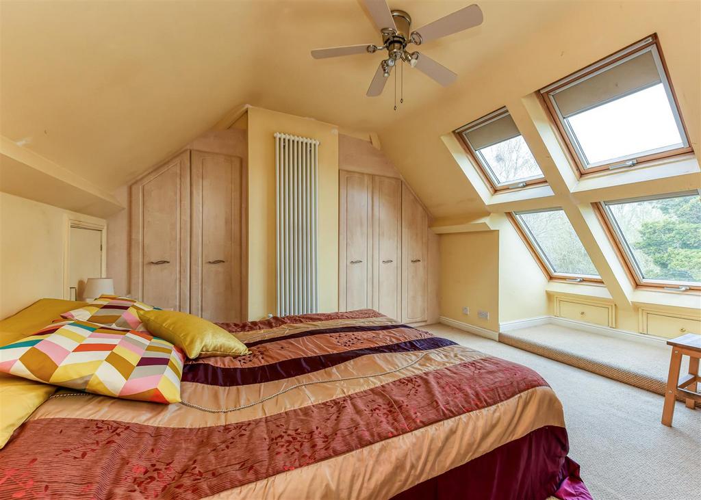 Coachmans Croft-bed1.jpg