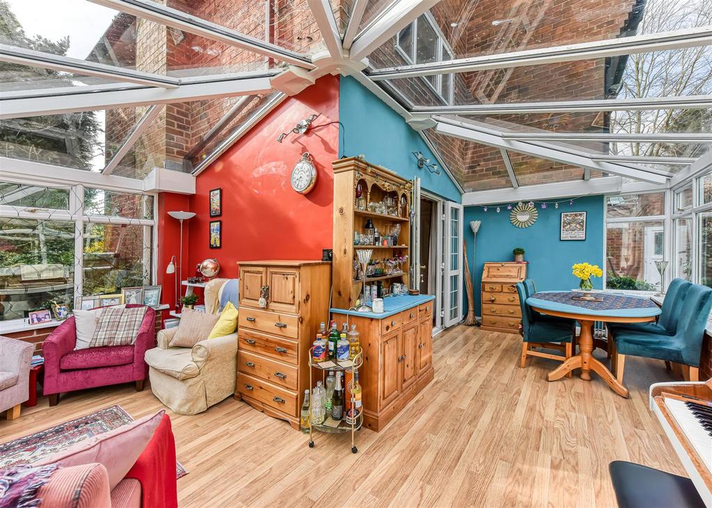 Coachmans Croft-conservatory2.jpg
