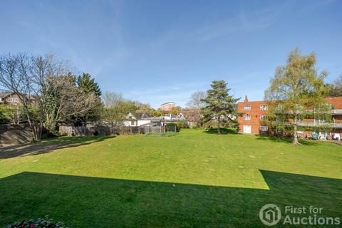 10 Garden Close, Ruislip, HA4 6DB