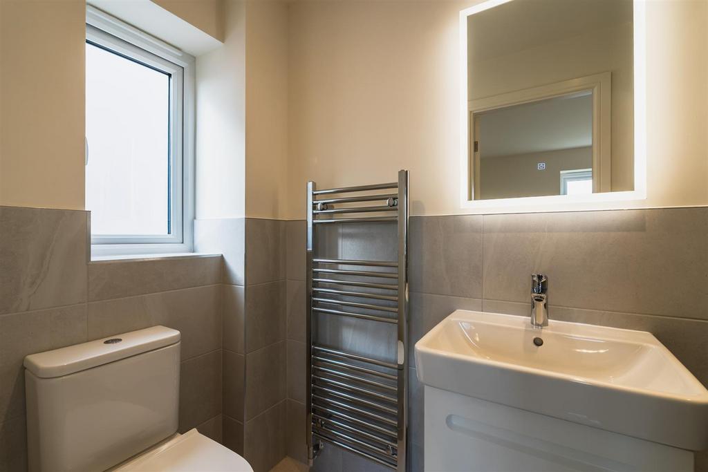 Master En-Suite