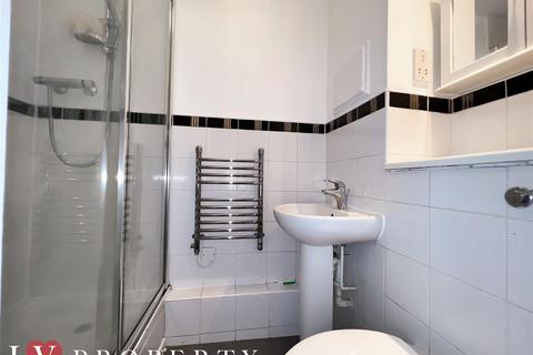 2 bedroom apartment to rent, Westside One, Suffolk Street Queensway, Birmingham