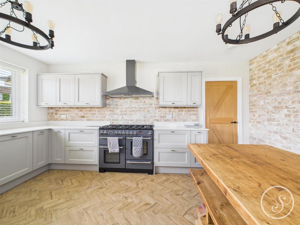 Kitchen diner