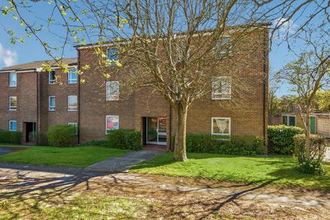 35 Elder Close, Winchester, SO22 4LG