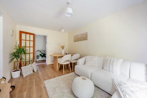 1 bedroom flat for sale, Elder Close, Winchester, Hampshire, SO22