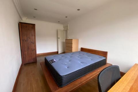 2 bedroom flat to rent, Highstone Mansions, Camden Road, London NW1