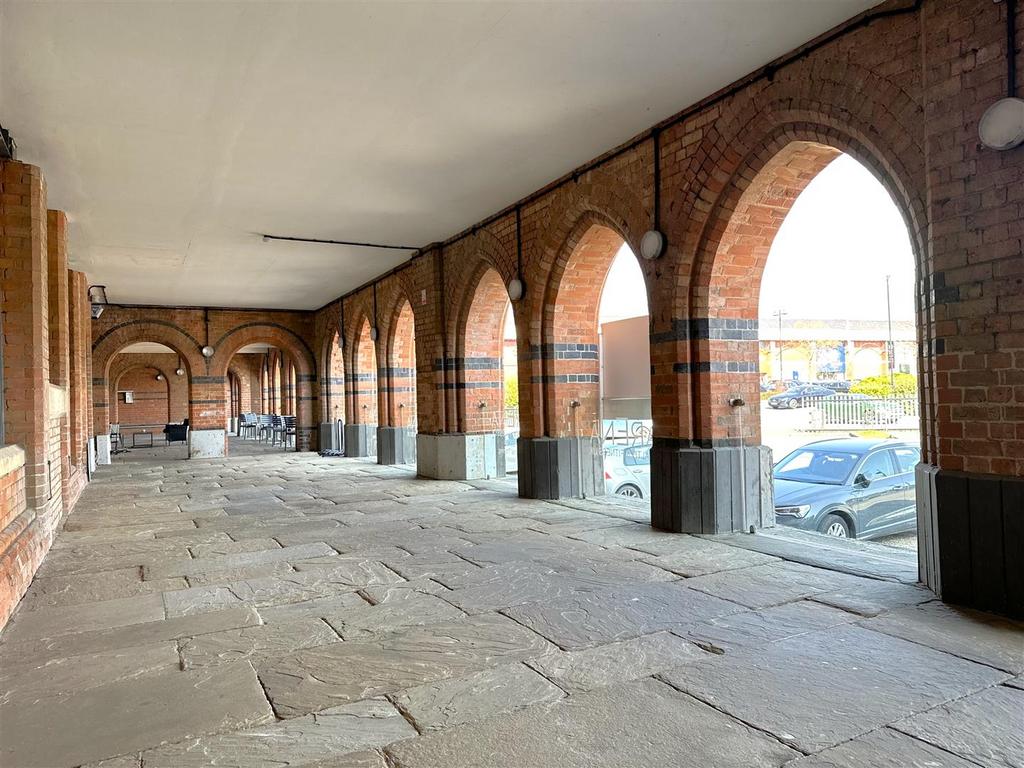 External: Communal Space 389