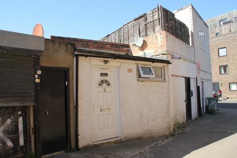 Shop for sale, Camberwell New Road, London SE5
