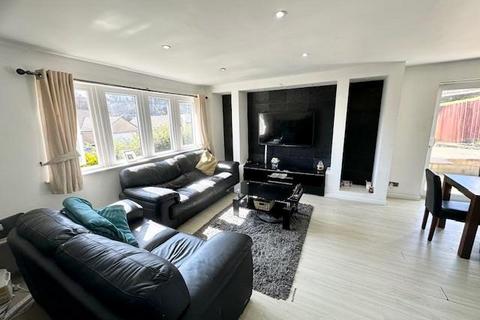 3 bedroom detached bungalow for sale, Heath Lea, Halifax