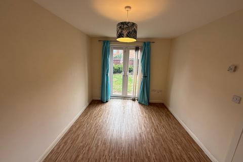 2 bedroom semi-detached house to rent, Barrie Way, Coventry, CV2