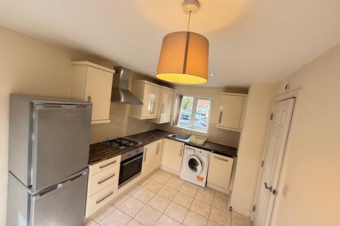2 bedroom semi-detached house to rent, Barrie Way, Coventry, CV2