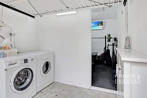 57 Bramble Tye, Laindon, Basildon, SS15 5GR