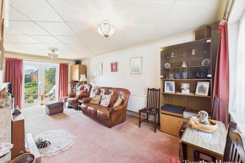 35 Manor Close, Dagenham, RM10 8BH