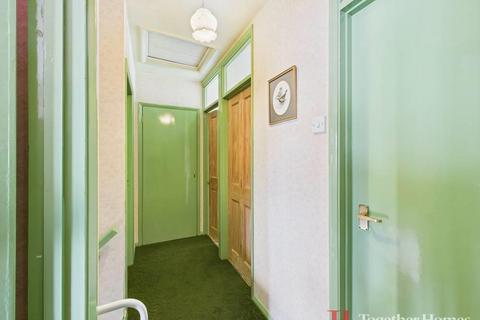 35 Manor Close, Dagenham, RM10 8BH