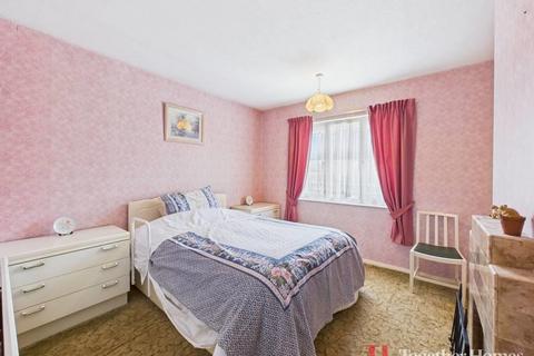35 Manor Close, Dagenham, RM10 8BH