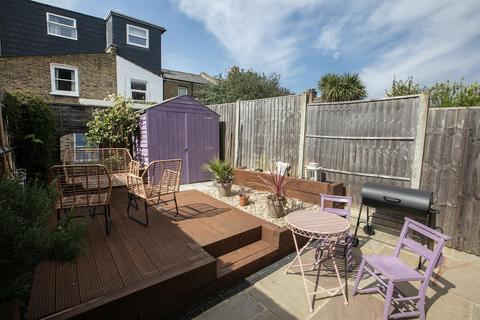 4 bedroom terraced house for sale, Relf Road, Peckham, SE15