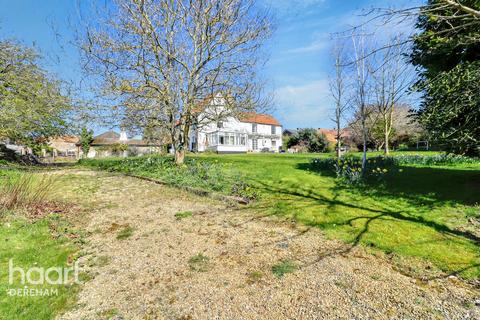 7 bedroom character property for sale, Hill Street, Feltwell