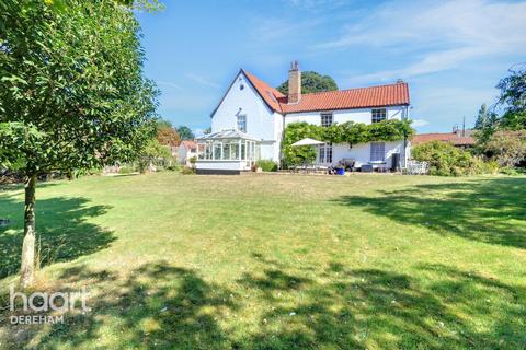7 bedroom character property for sale, Hill Street, Feltwell