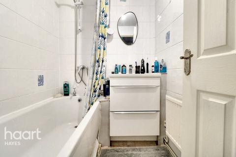 36 Melrose Close, Hayes, UB4 0AZ