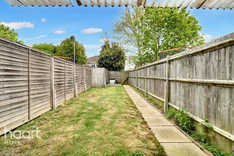 36 Melrose Close, Hayes, UB4 0AZ