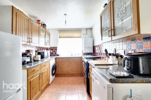 36 Melrose Close, Hayes, UB4 0AZ