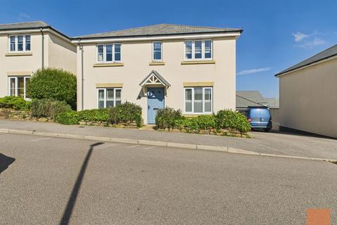 8 Park Kres, St Agnes, TR5 0AL