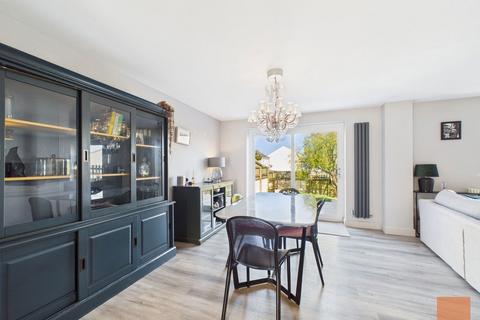8 Park Kres, St Agnes, TR5 0AL